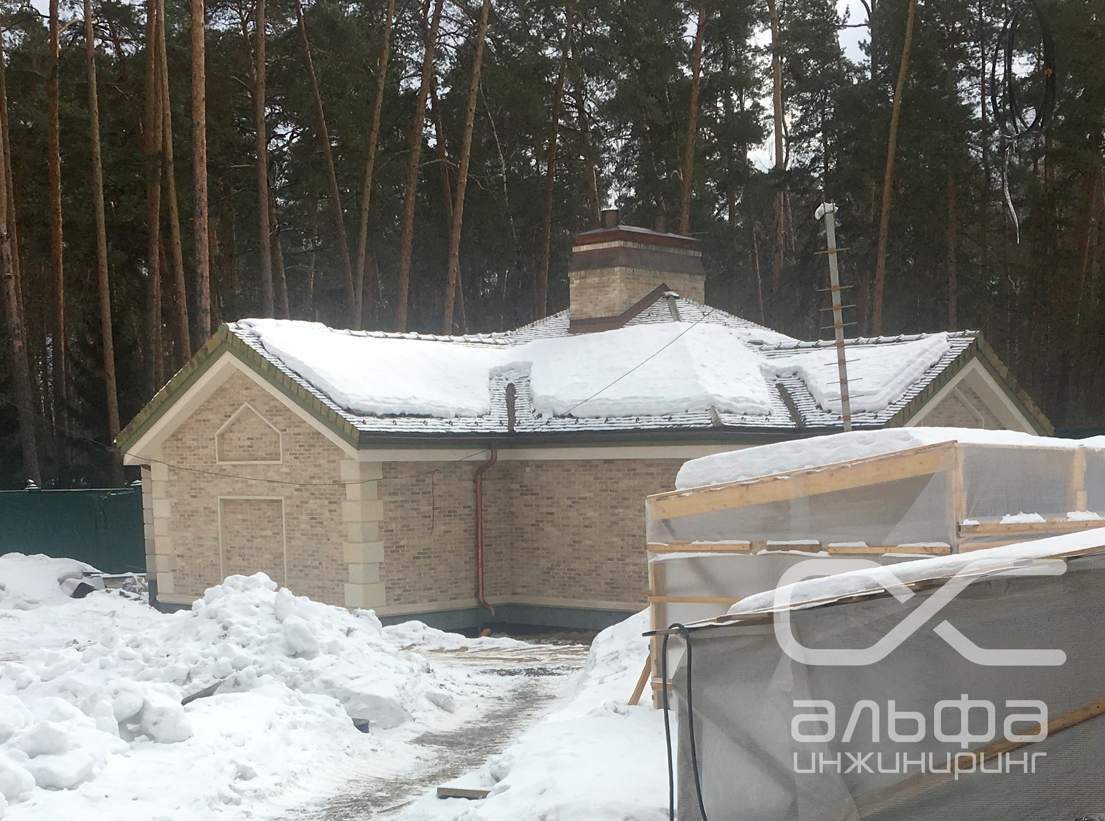 Обогрев кровли саморегулирующимся кабелем (частный дом)